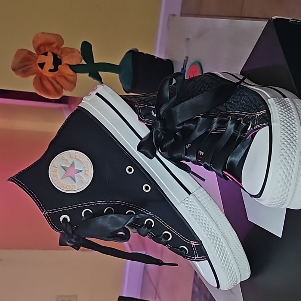 Converse Chuck 70 Hi Black Pink